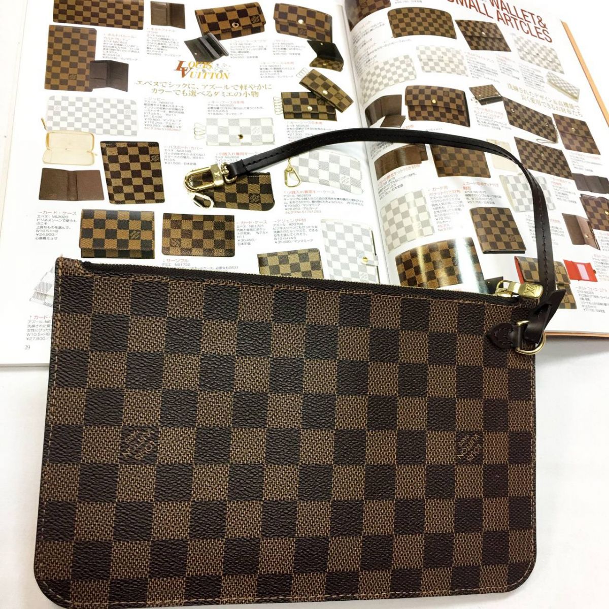 Кошелёк LOUIS VUITTON цена 30 770 руб