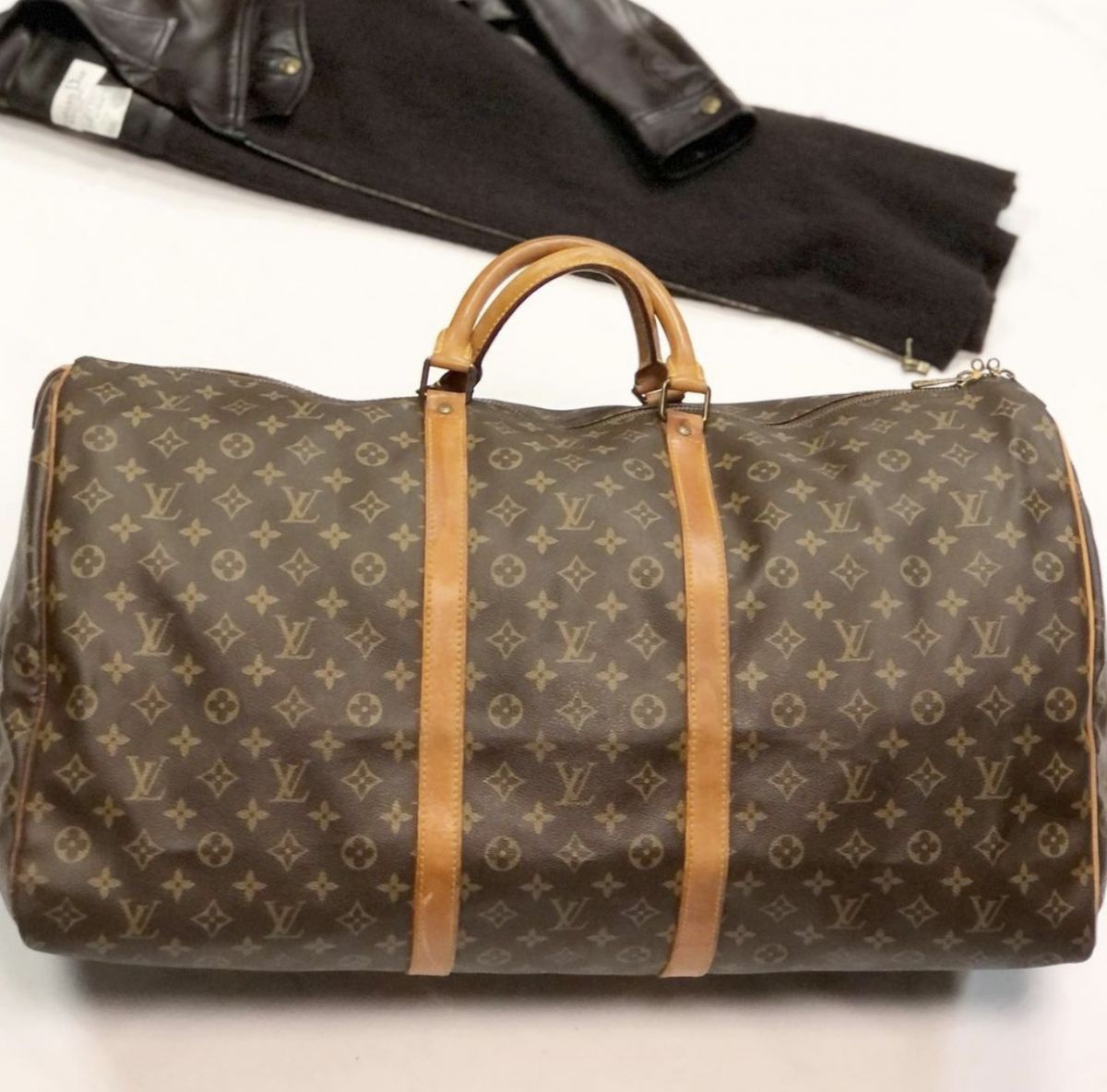 Сумка Louis Vuitton  60*40 цена 38 463 руб