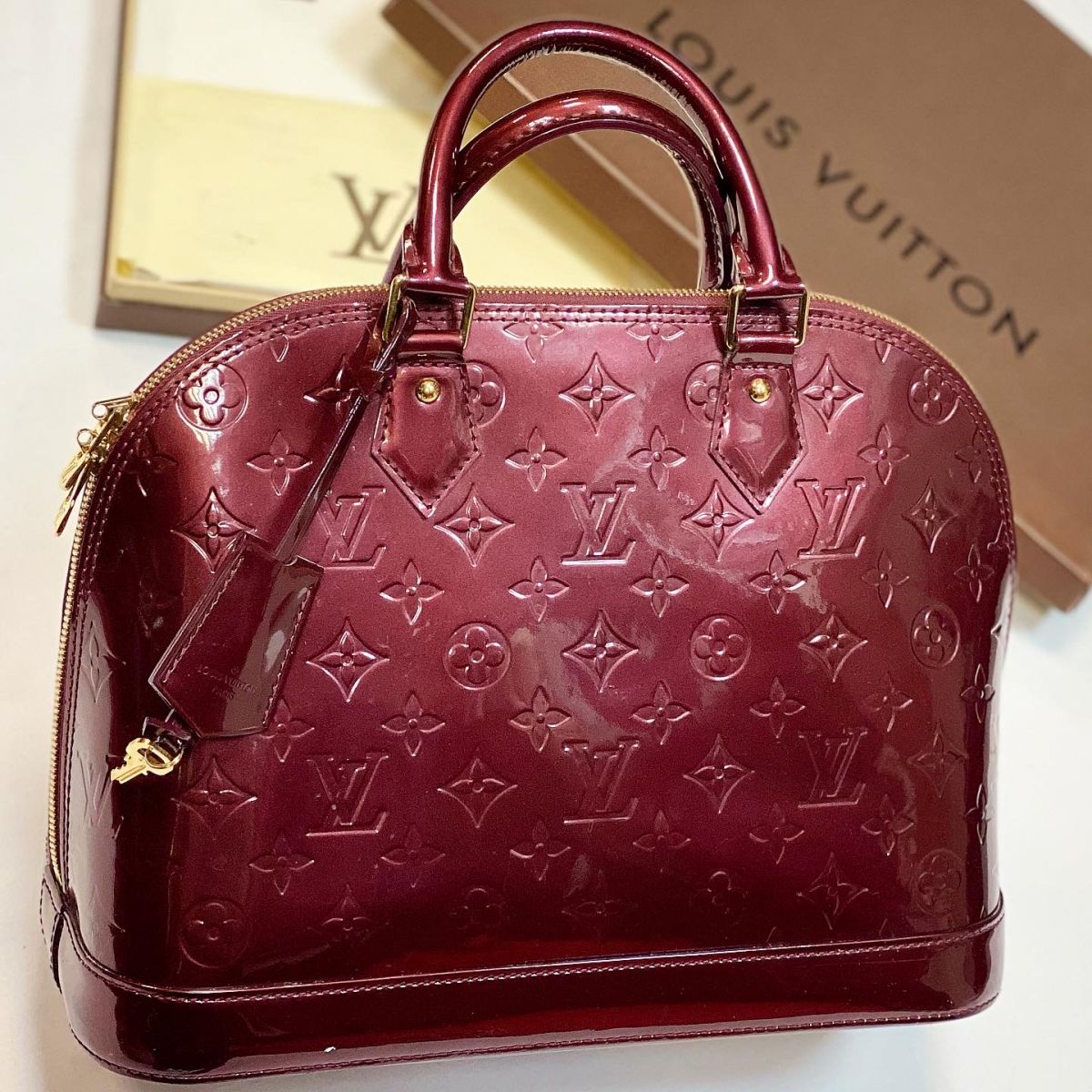 Сумка Louis Vuitton размер 30/23 цена 38 463 руб 