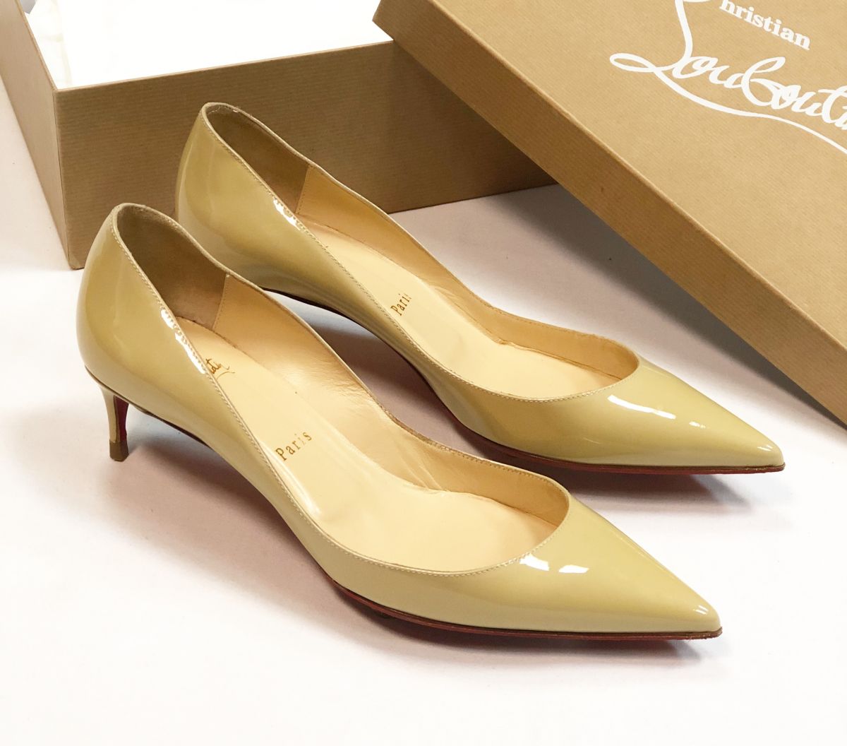 Туфли Louboutin размер 39 цена 15 385 руб