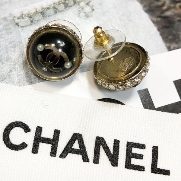 Пусеты Chanel 