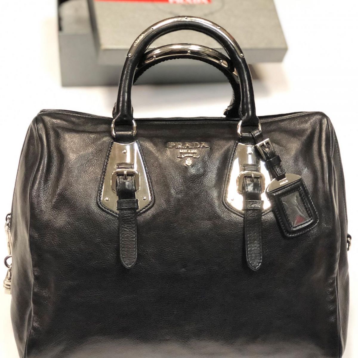 Сумка Prada  размер 35x30 цена 38 000 руб