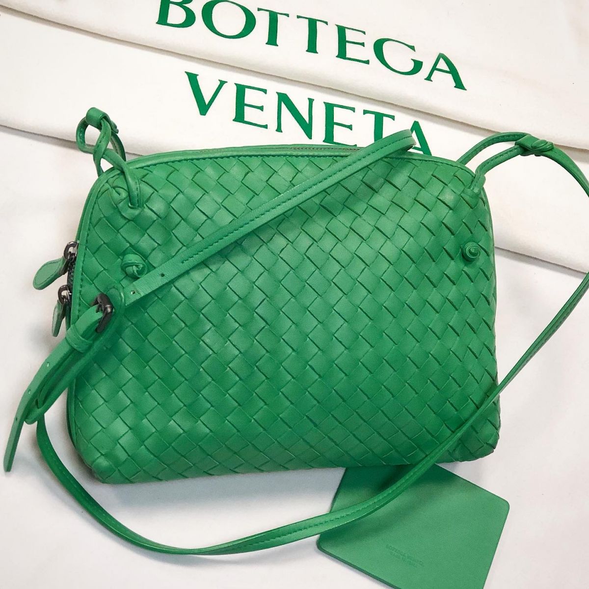 Сумка Bottega Veneta  размер 25/17 цена 38 463 руб 