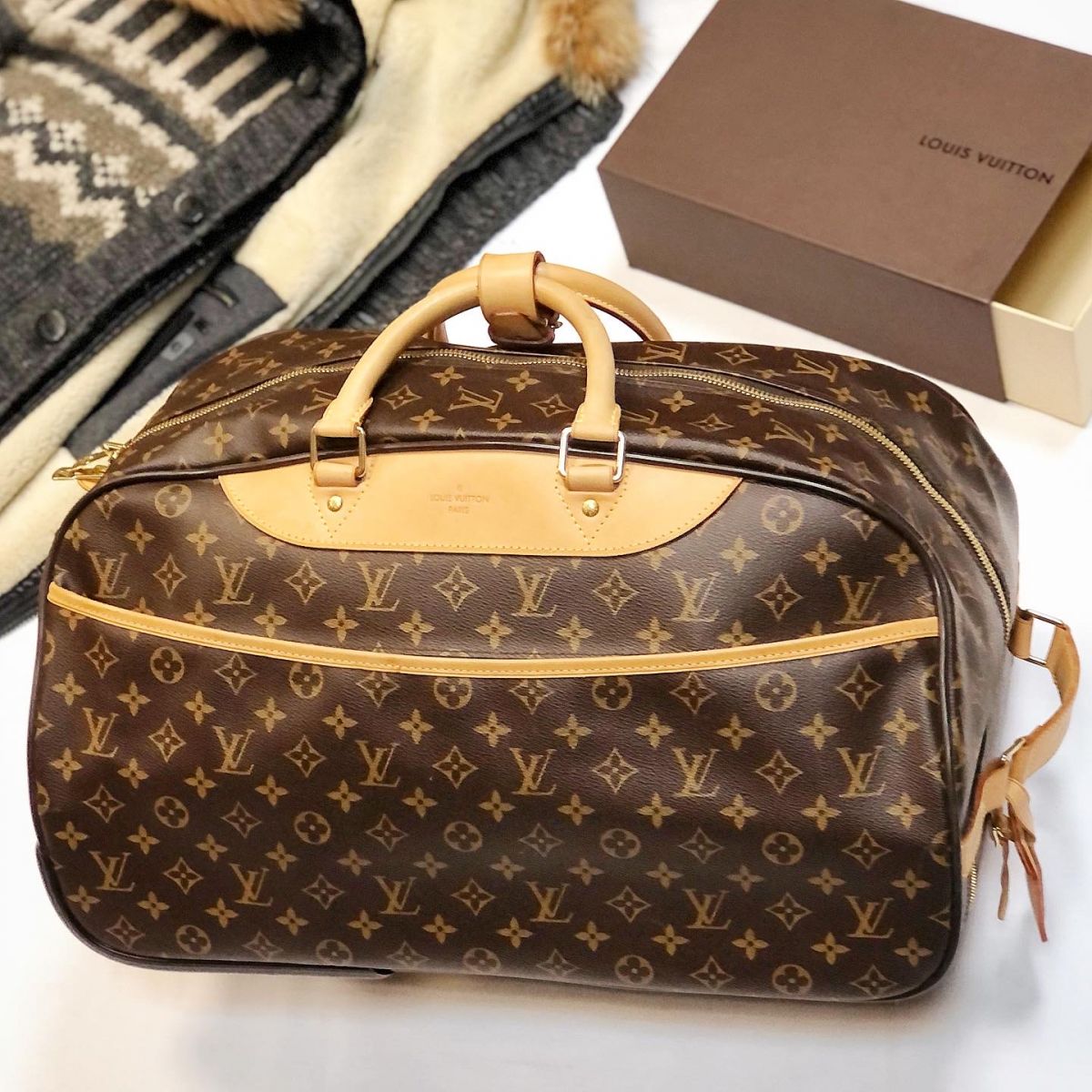 Сумка - чемодан Louis Vuitton  размер 50/30 цена 53 847 руб 