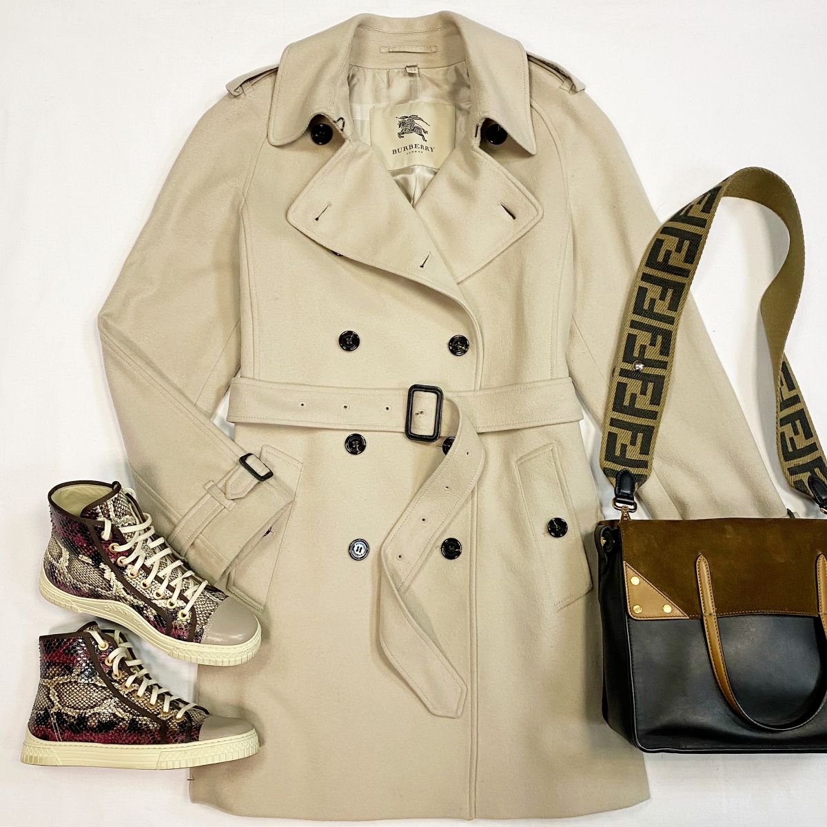 Burberry trench shop coat 44