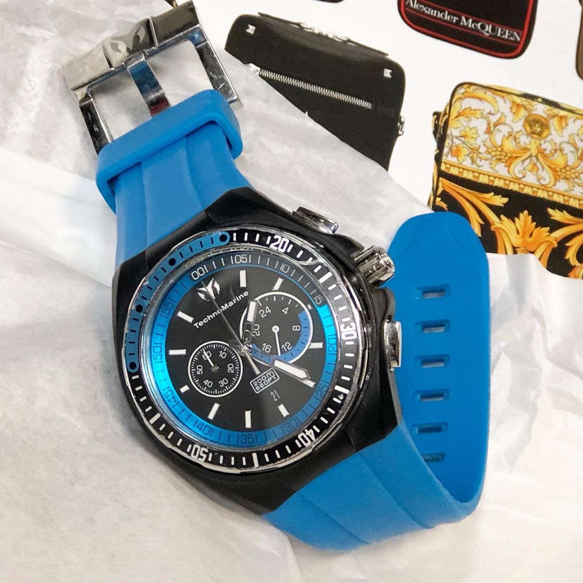 Часы TechnoMarine  цена 7 693 руб 