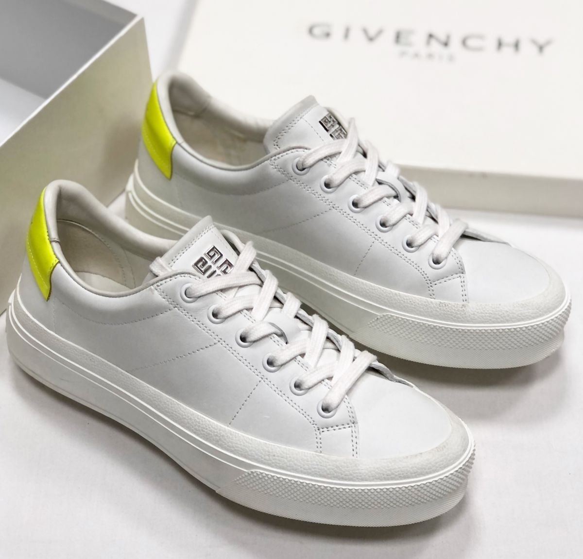 Кеды Givenchy размер 38.5 цена 23 078 руб
