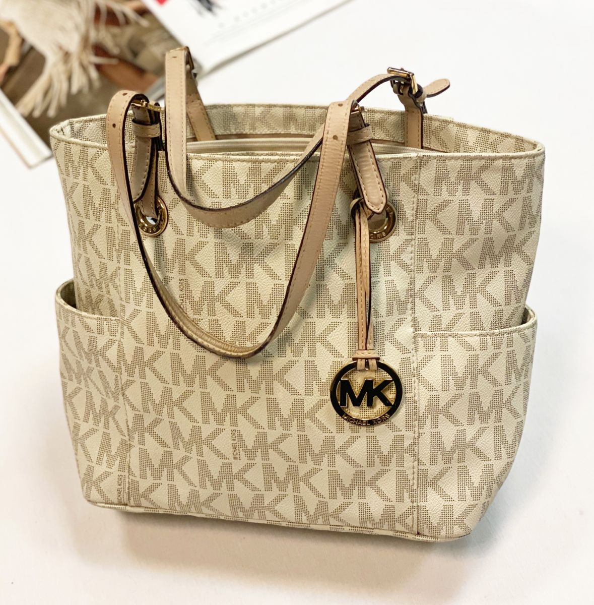 Сумка Michael Kors размер 30/25 цена 4 616 руб 