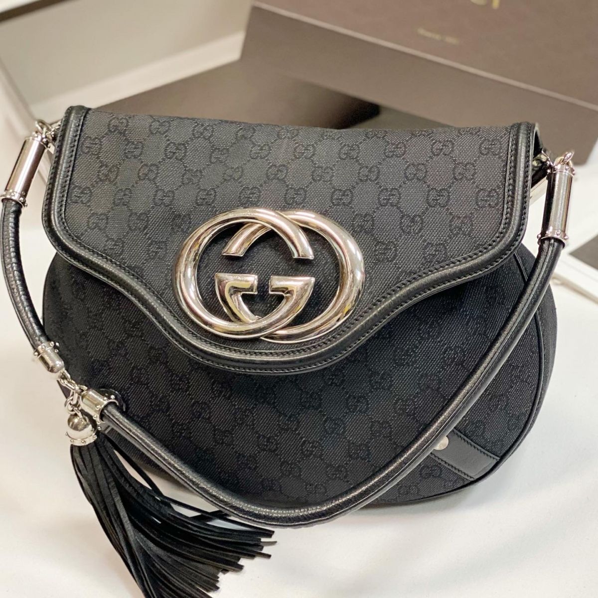 Сумка Gucci размер 30/25 цена 23 078 руб 