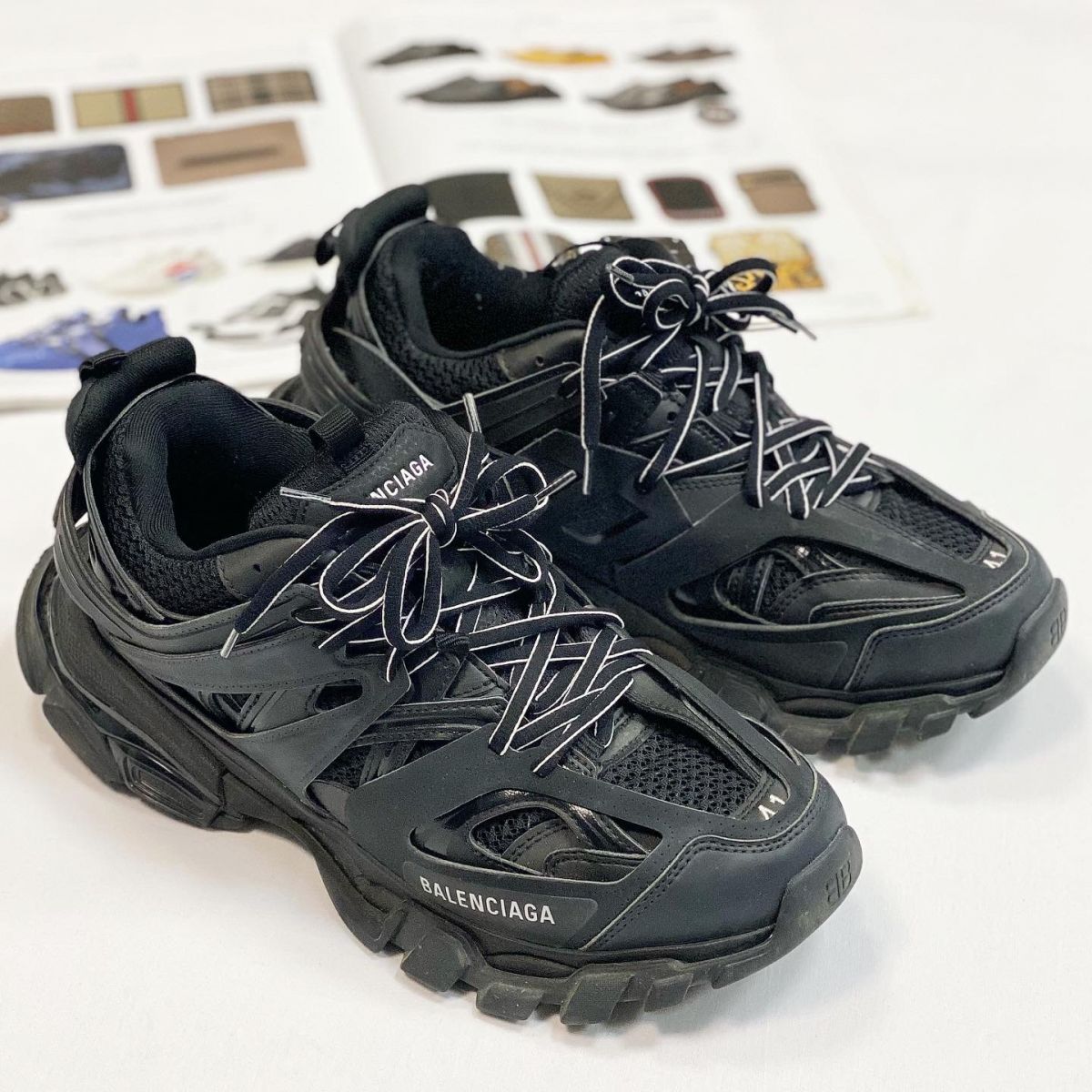 Balenciaga best sale 41 shoes