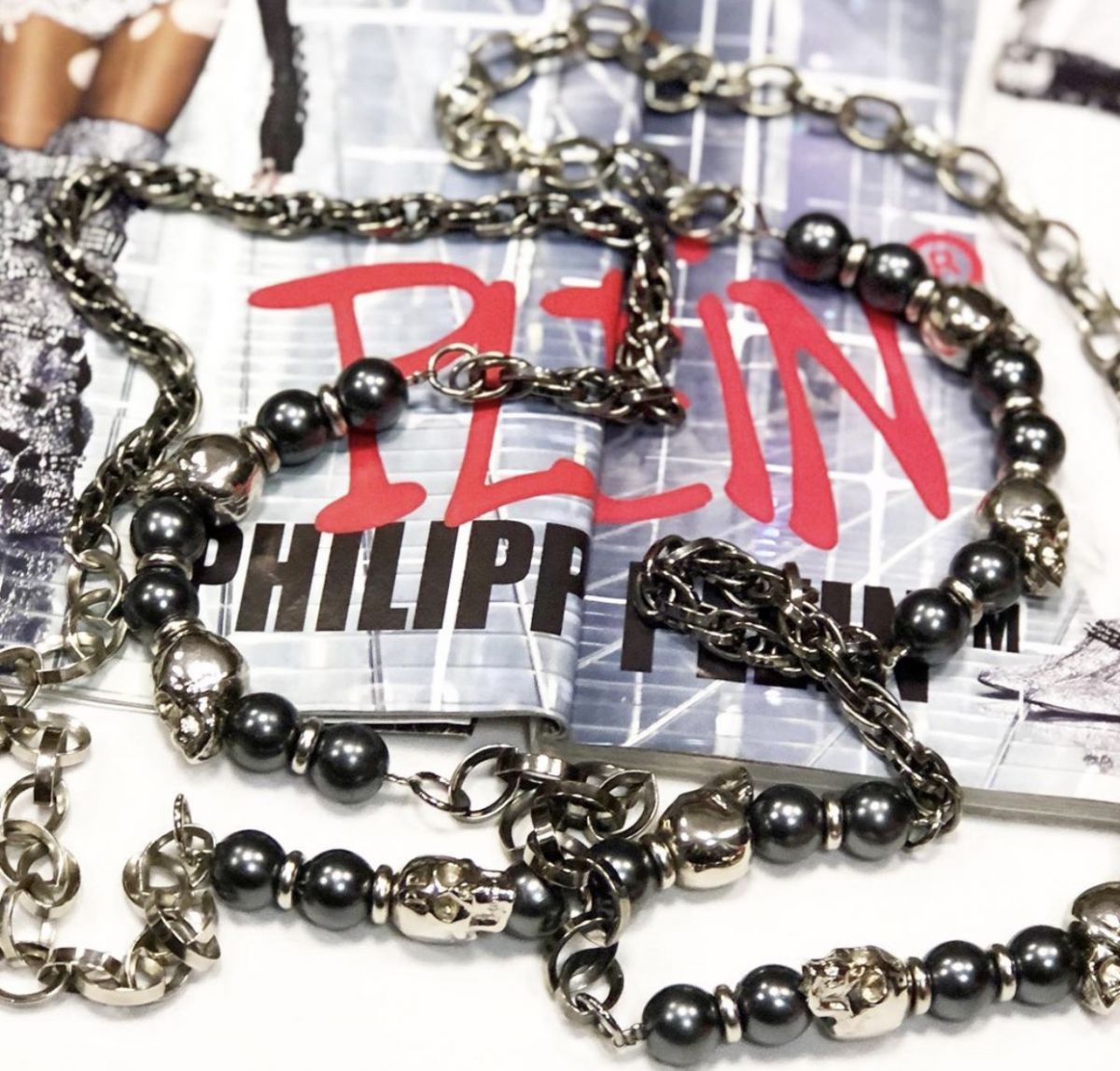 Бусы Philipp Plein цена 12 308 руб