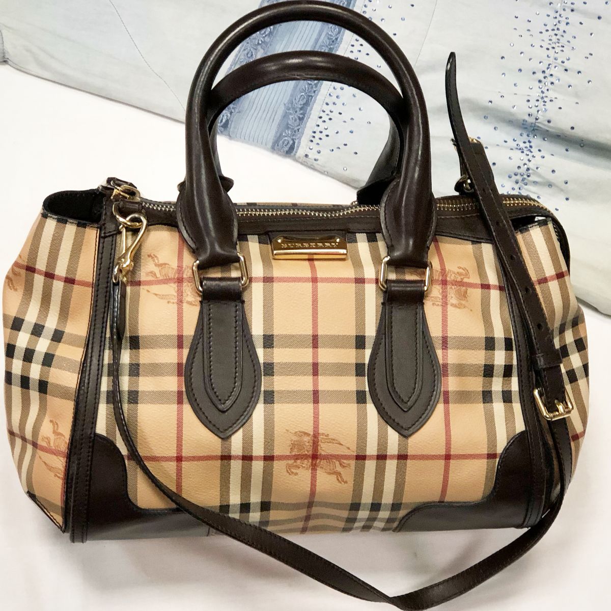 Сумка Burberry  размер 30/20 цена 23 078 руб 