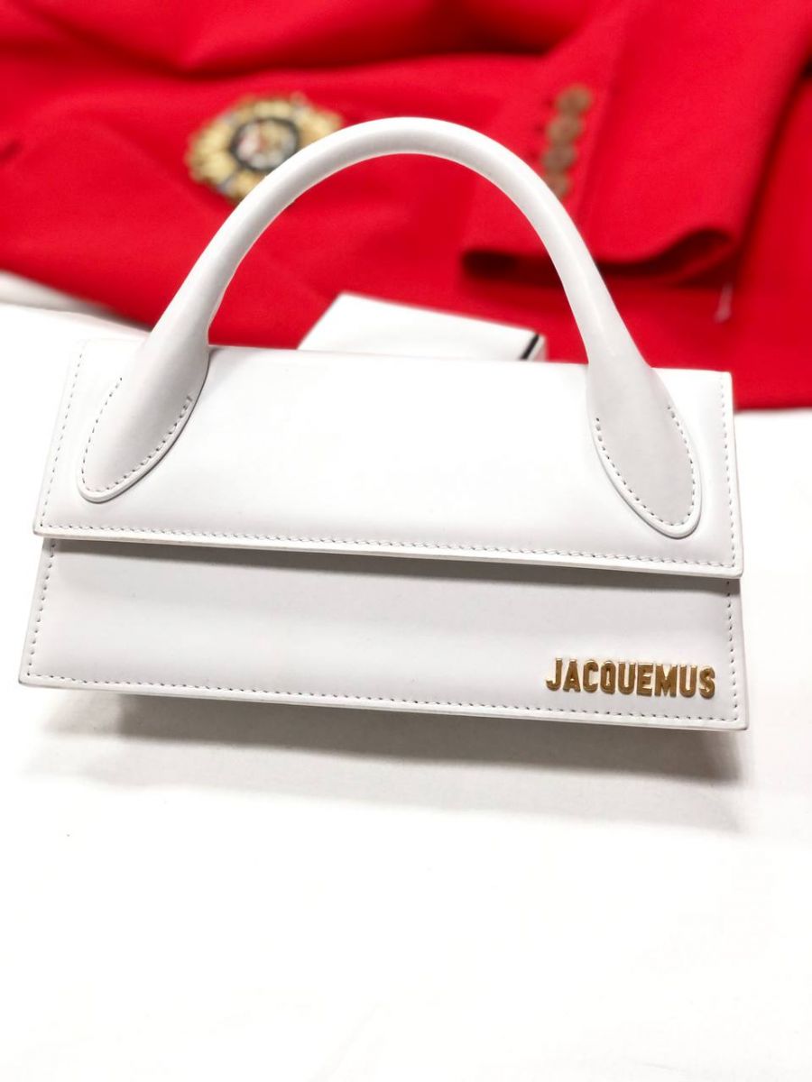 Сумочка JACQUEMUS цена 23 078 руб