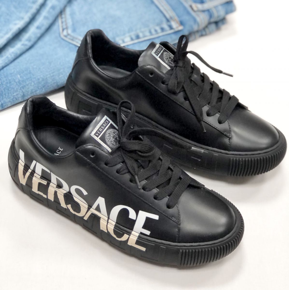 Кроссовки Versace размер 40.5 цена 23 078 руб