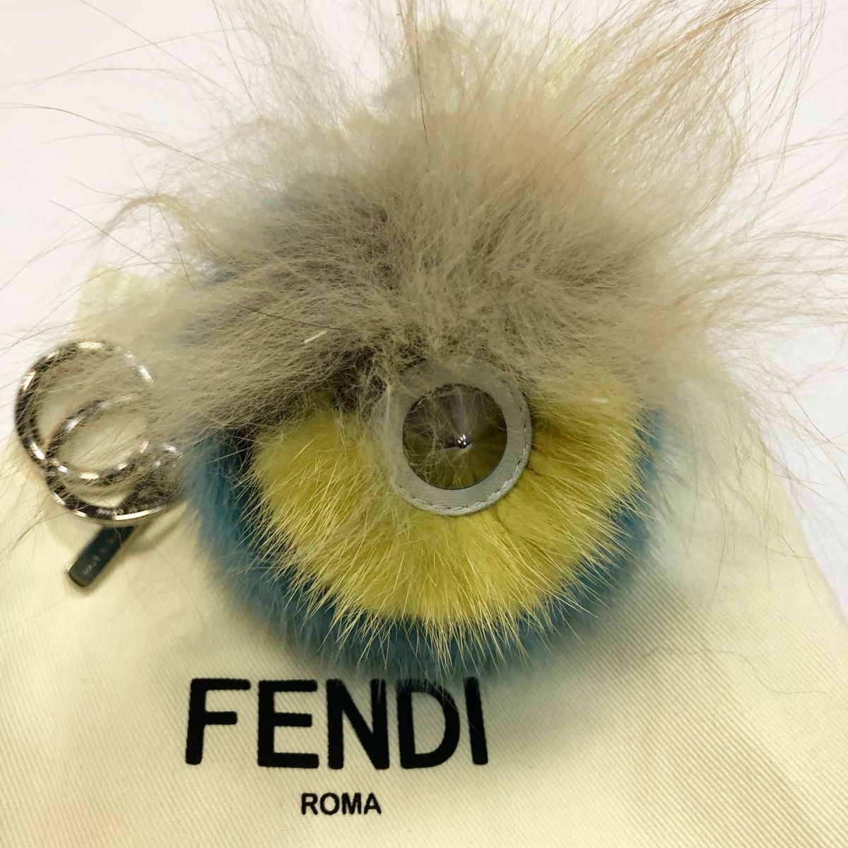 Брелок Fendi цена 7 693 руб