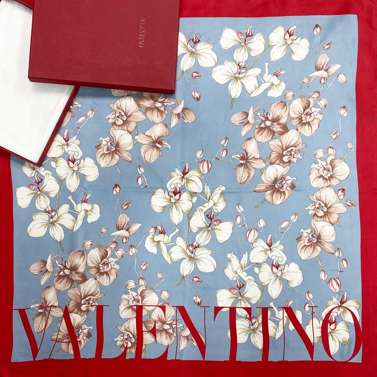 Платок Valentino 90/90 цена 15 385 руб 