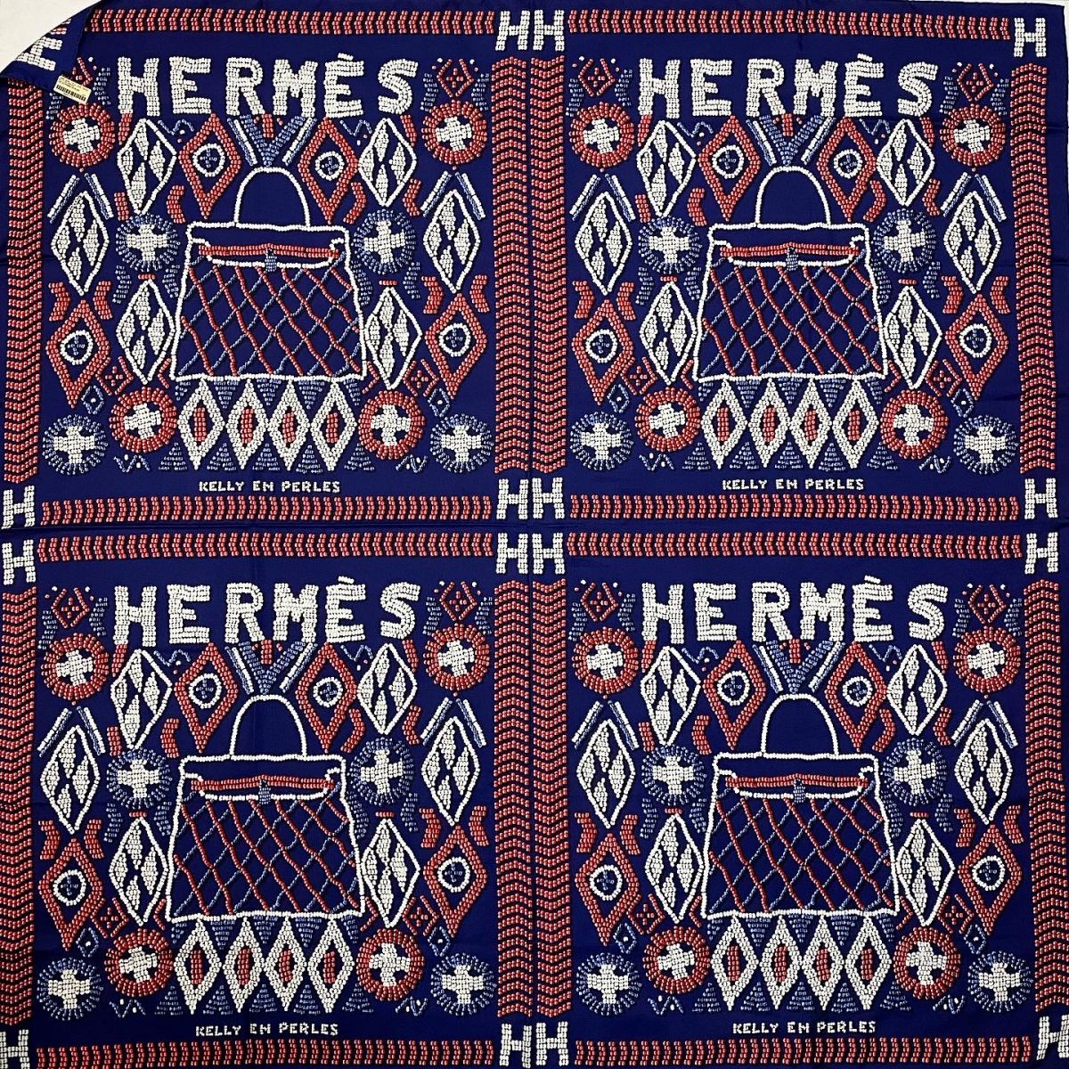 Палантин / шёлк / Hermès размер 140/140 цена 61 540 руб / новый с биркой / 