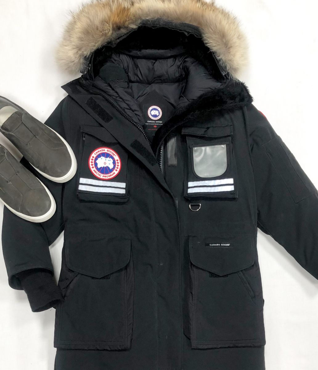 #mechtamen Пуховик Canada Goose размер S цена 61 540 руб
Кеды Santoni размер 43 цена 15 385 руб
