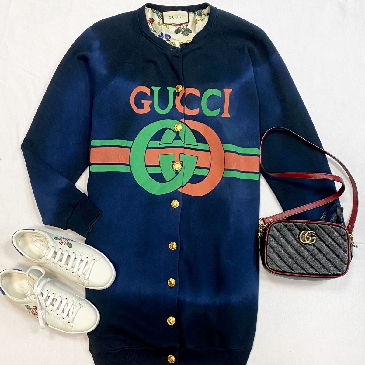 Кардиган Gucci размер XXS цена 76 925 рубКеды Gucci размер 36 цена 23 078 рубСумка Gucci