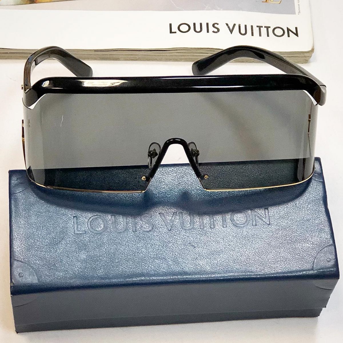 Очки Louis Vuitton  цена 15 385 руб