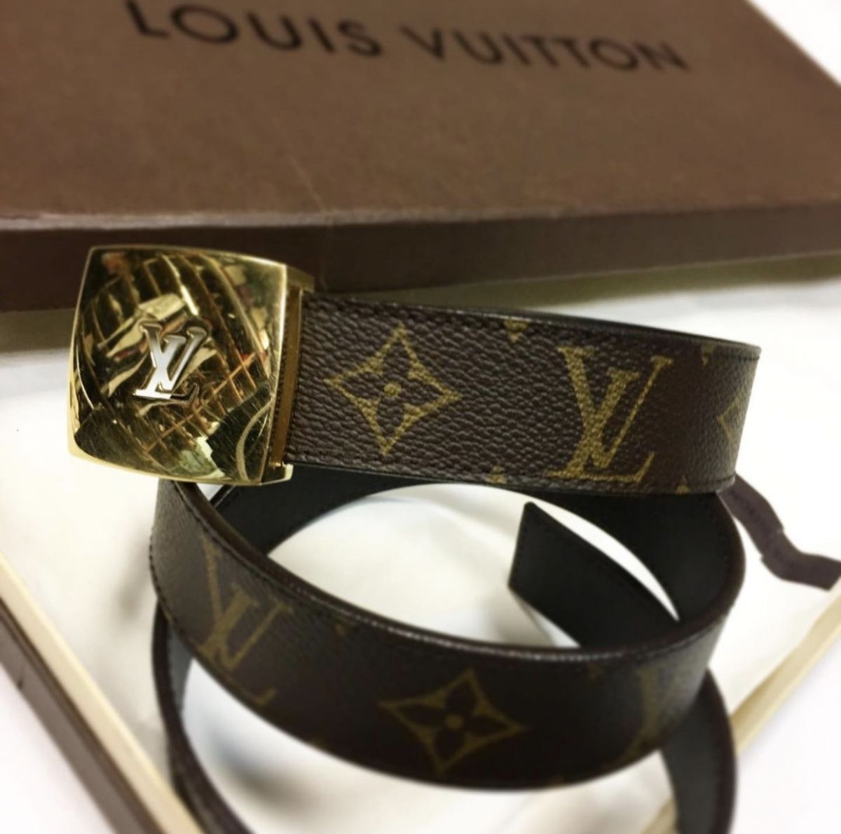 Ремень Louis Vuitton  размер 32/80 цена 15 385 руб