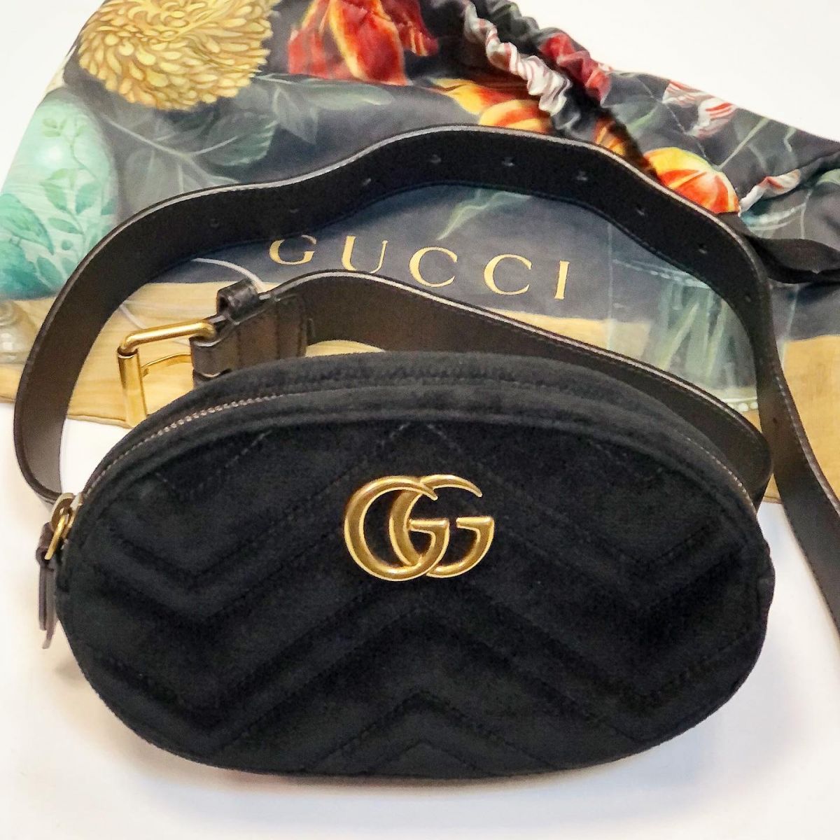 Сумка на пояс Gucci размер 18/11 цена 23 078 руб 