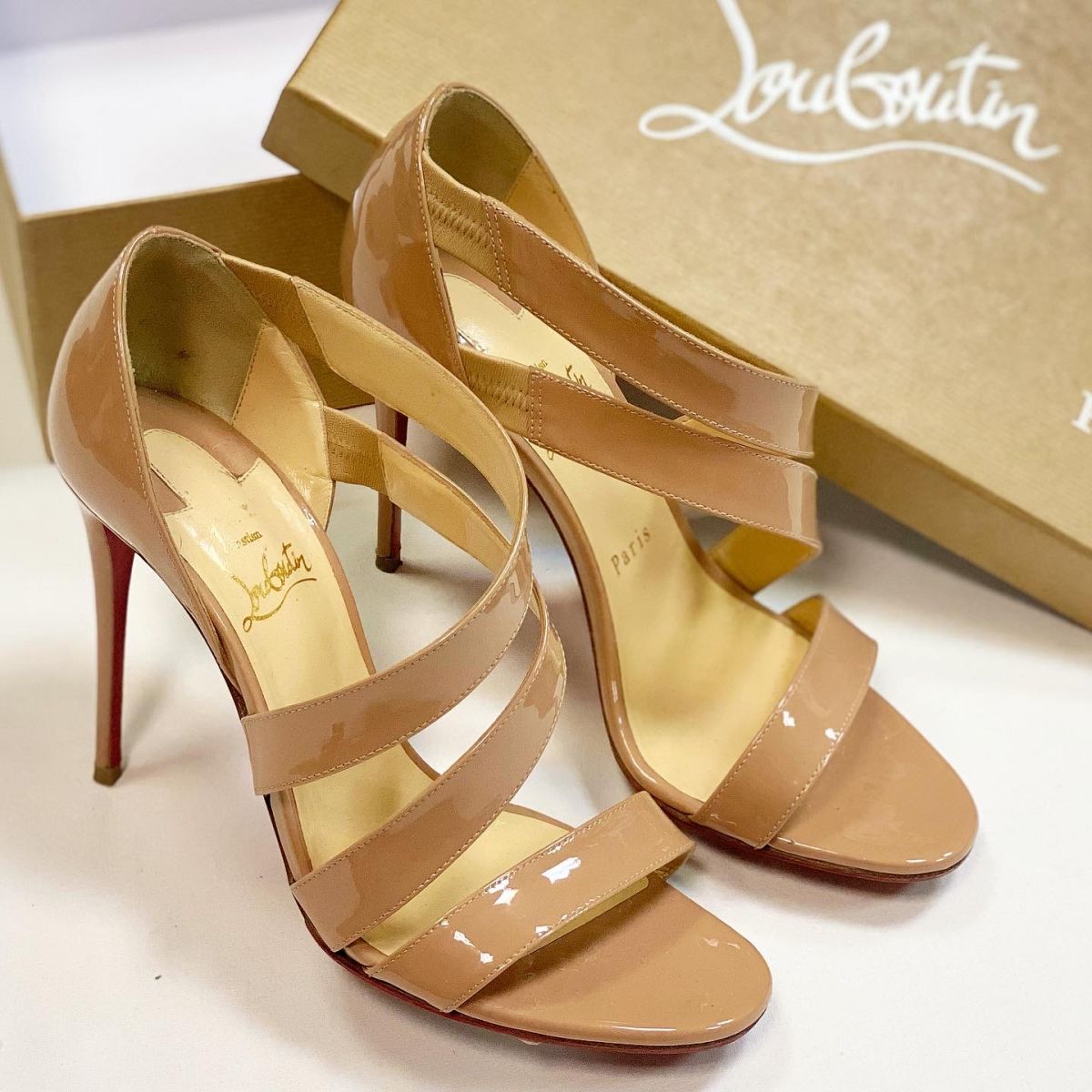 Босоножки Louboutin размер 38 цена 12 308 руб 