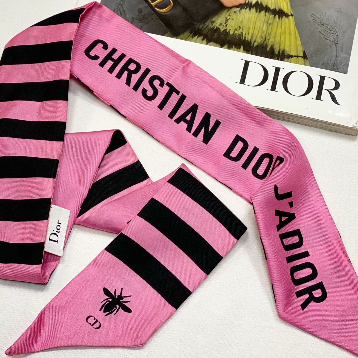 Твилли / шёлк / Christian Dior цена 9 231 руб 