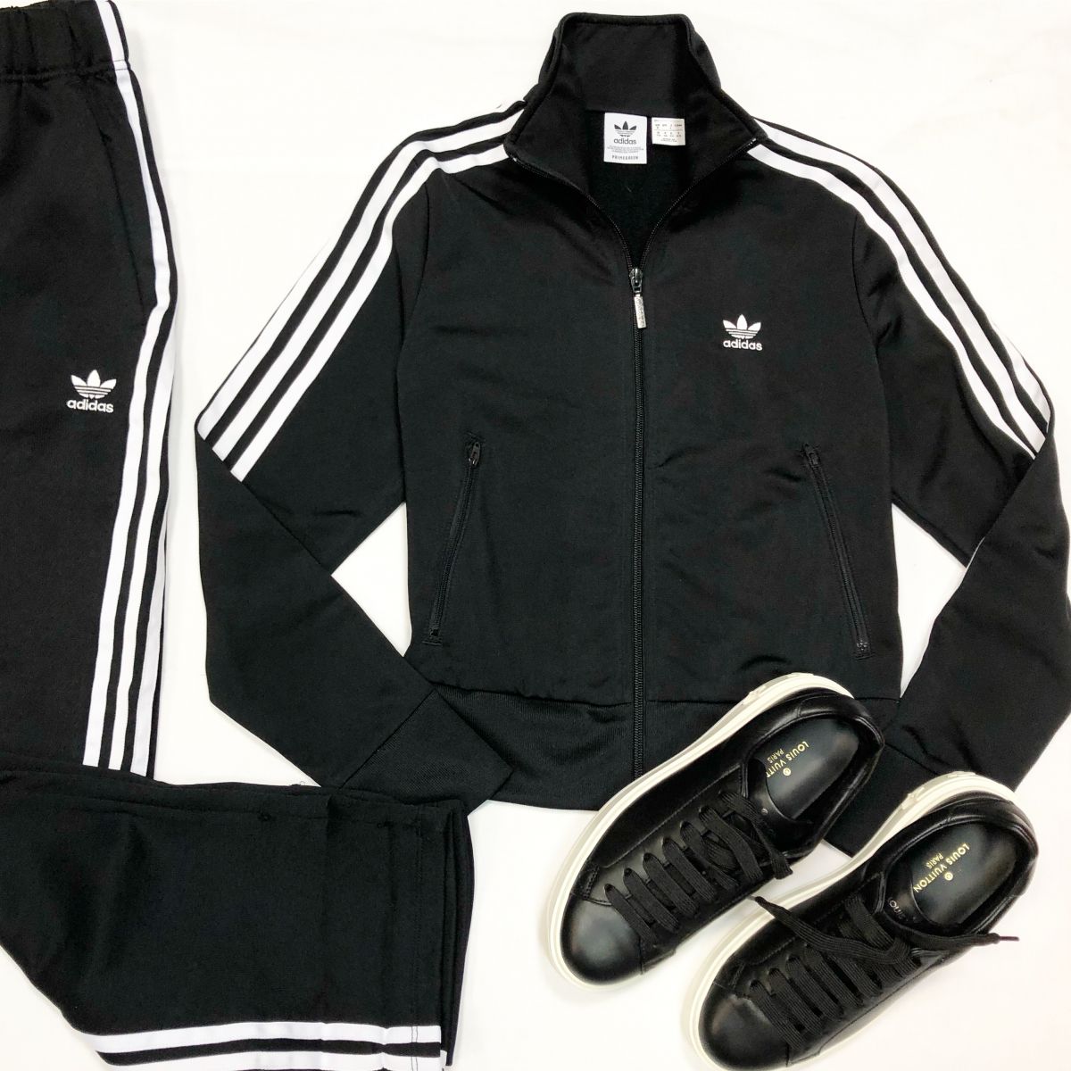 Костюм ADIDAS размер 34/36 цена 7693 руб Кеды LOUIS VUITTON размер 36.5 цена 53 847 руб