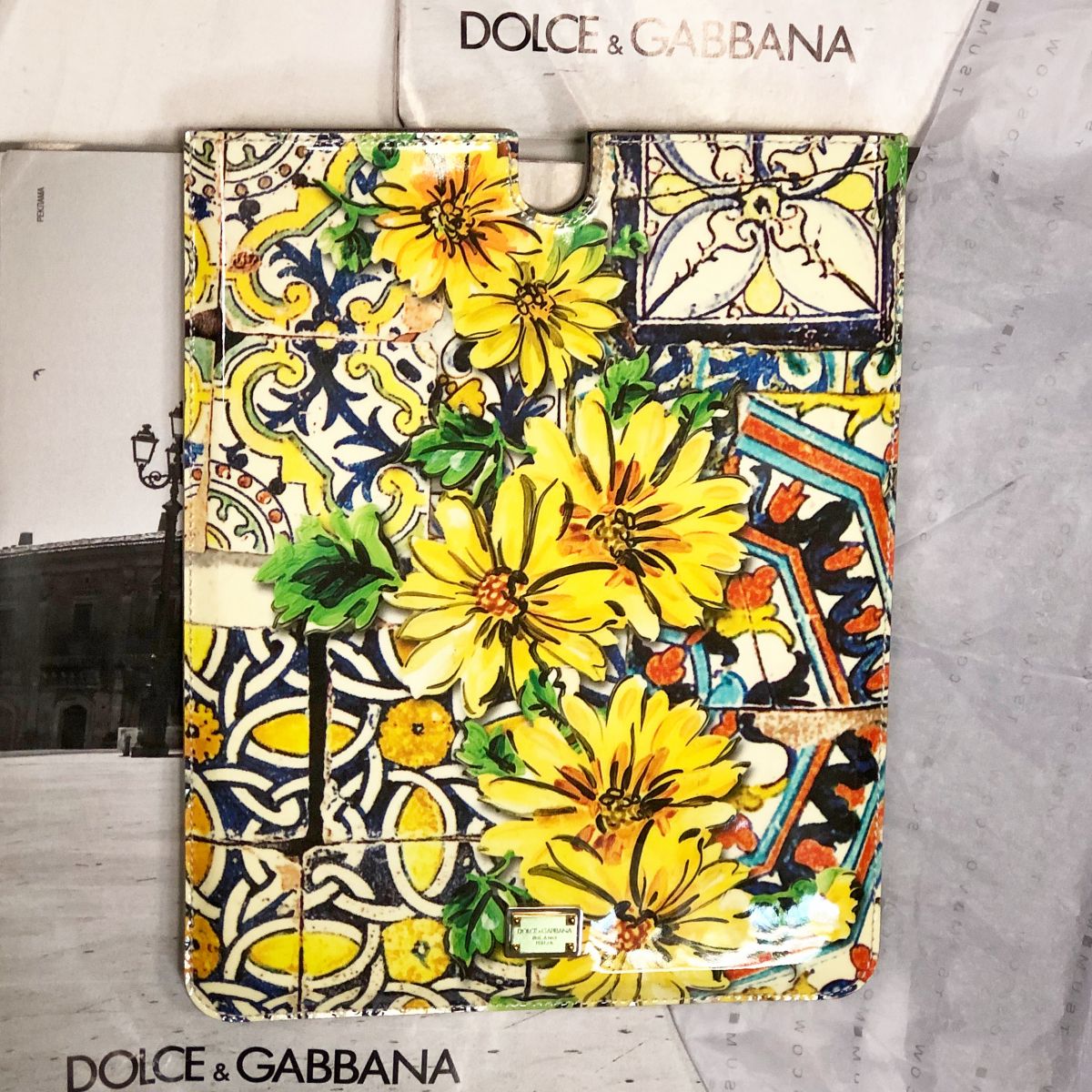 Чехол для айпада Dolce Gabbana  цена 2 308 руб