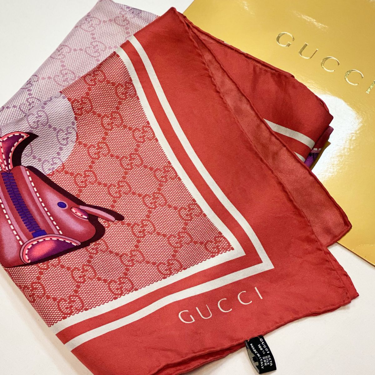 Платок / шёлк / Gucci размер 90/90 цена 7 693 руб / с ценником / 