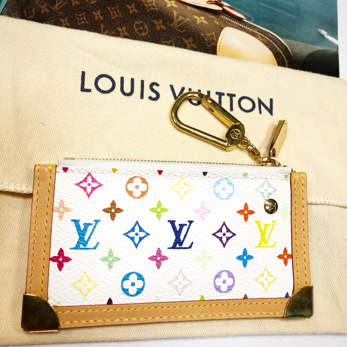 Брелок Louis Vuitton  цена 7 693 руб