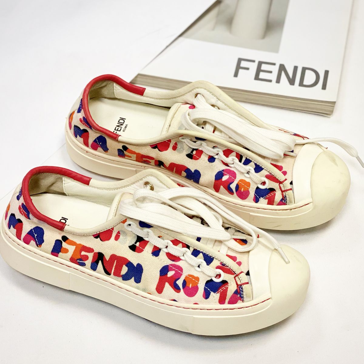 Кеды Fendi размер 36.5 цена 4 616 руб 