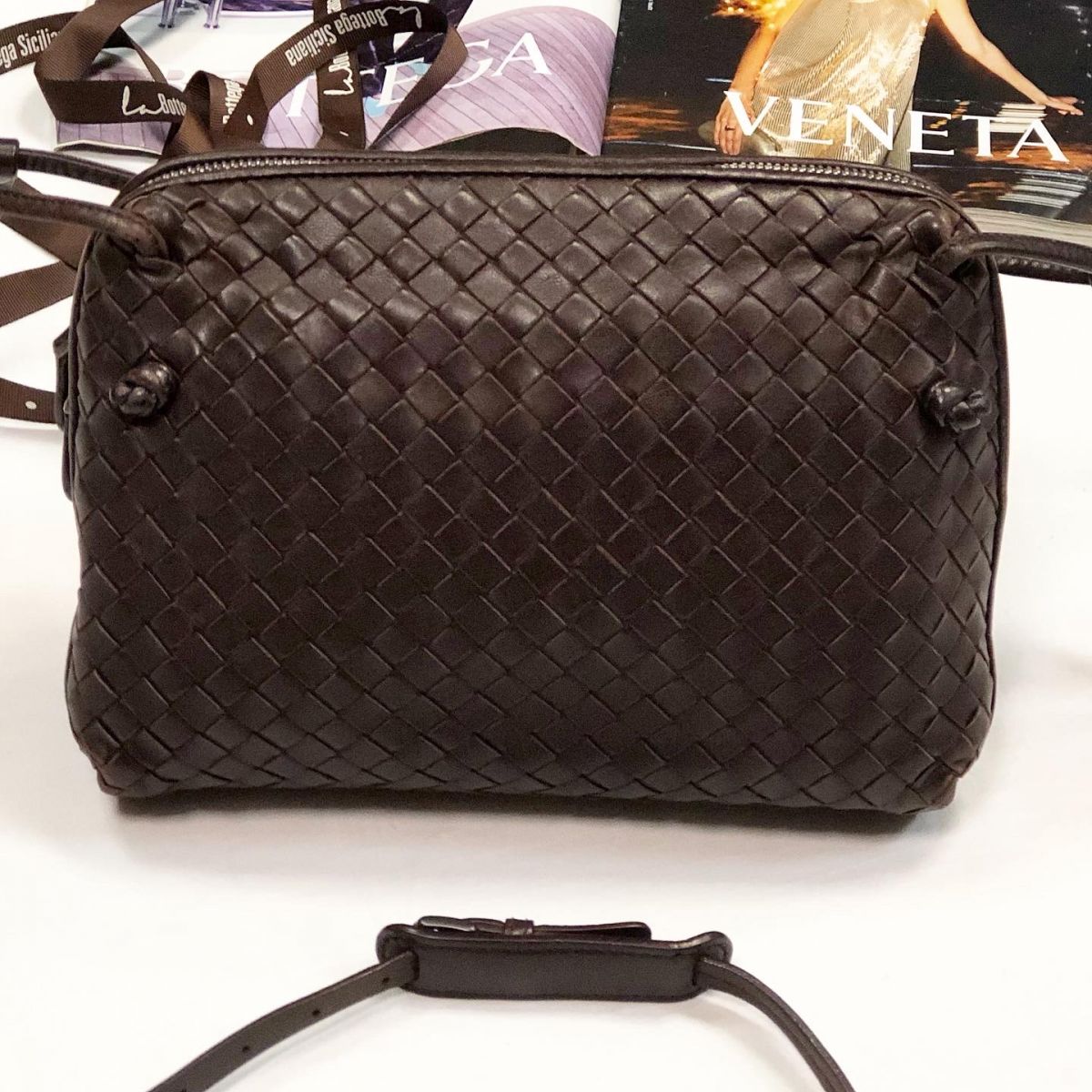 Сумка /кожа Bottega Veneta  размер 25*19 цена 15 385 руб 