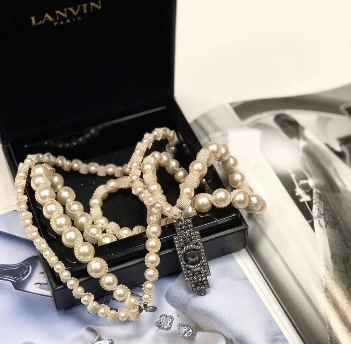 Колье Lanvin цена 23 078 руб