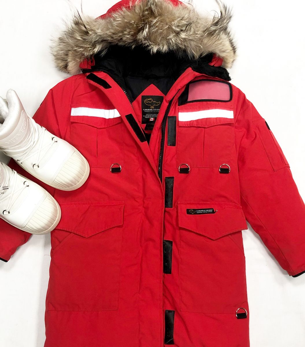 Куртка / горнолыжная/ Canada Goose размер XS цена 46 155 руб
Луноходы Moncler размер 38 цена 23 078 руб