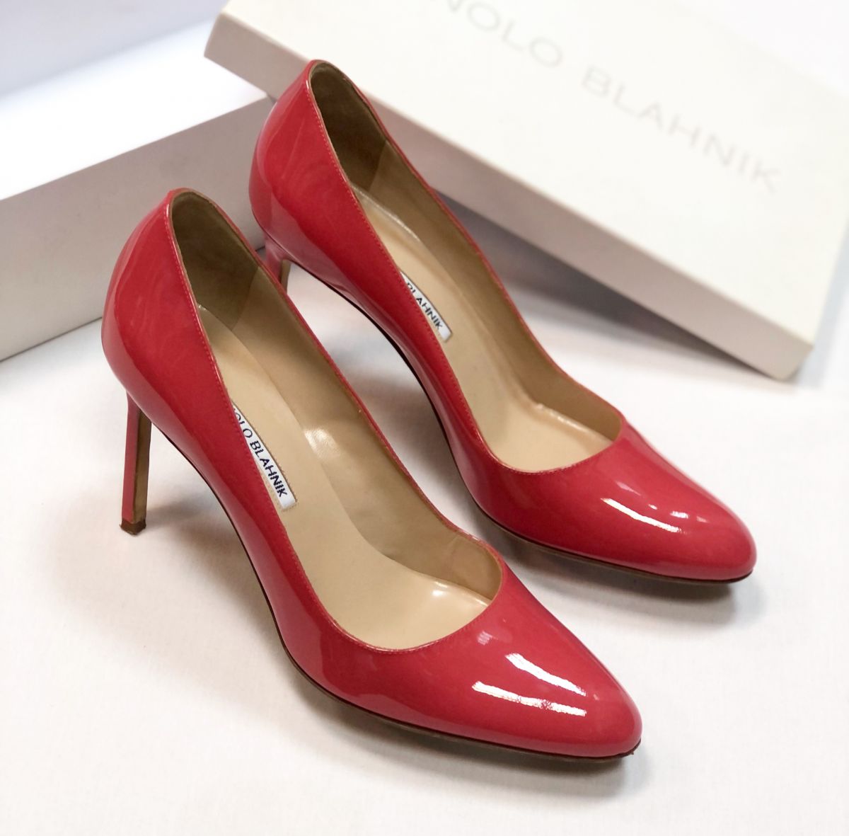 Туфли Manolo Blahnik размер 40 цена 15 385 руб