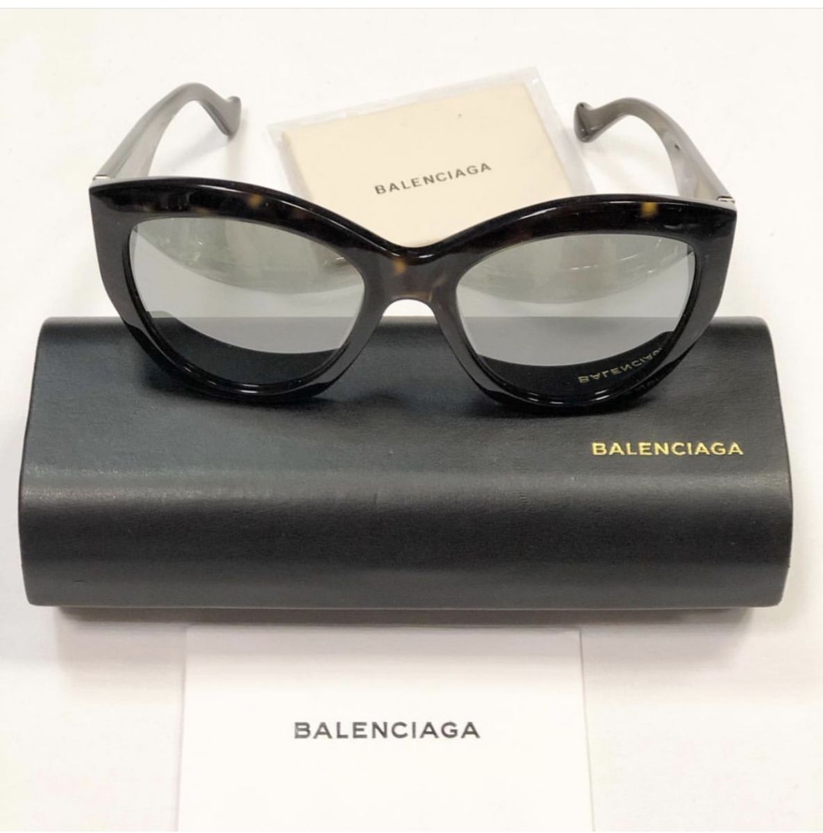 Очки Balenciaga цена 15 385 руб 