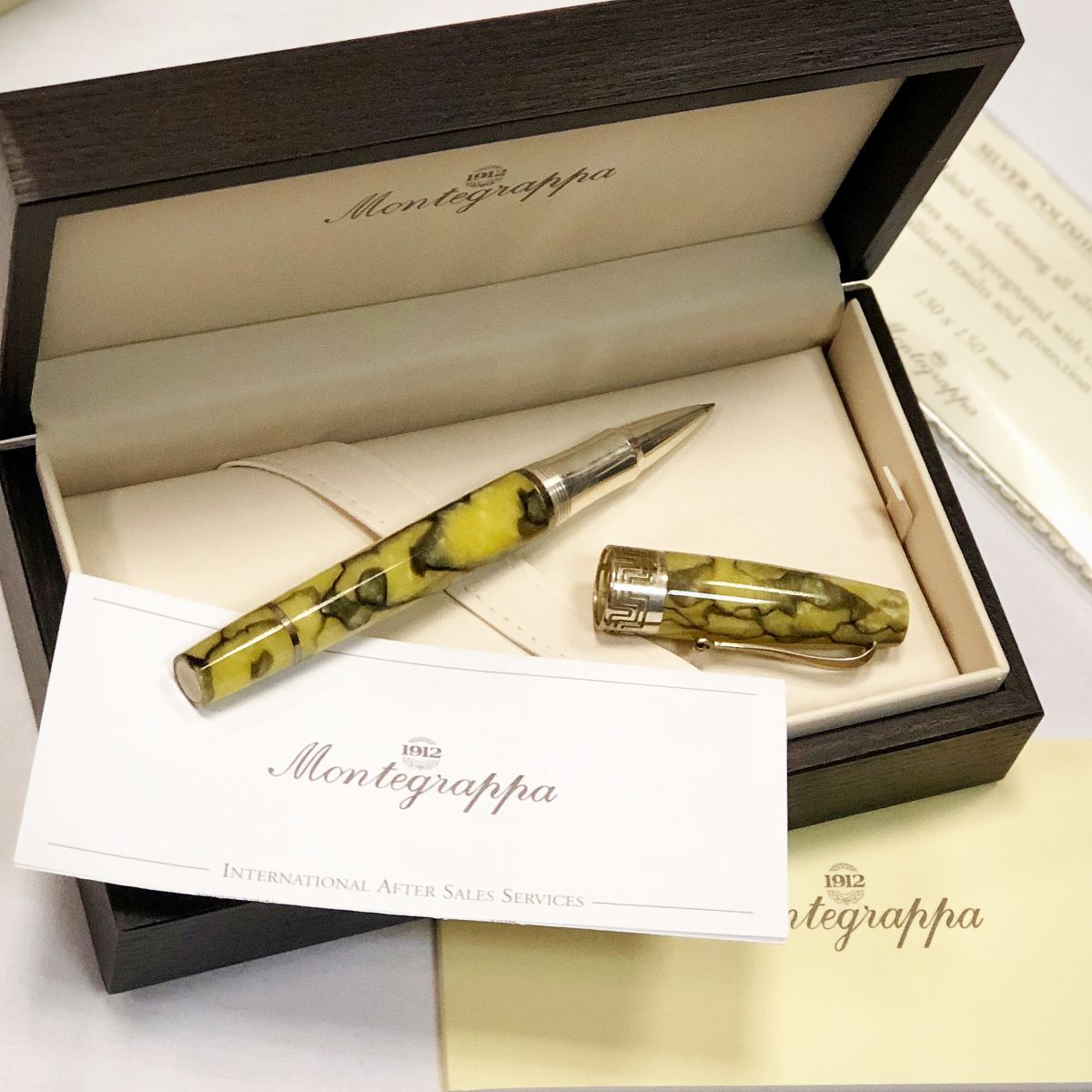 Ручка Montegrappa цена 7 693 руб / упаковка / документы /