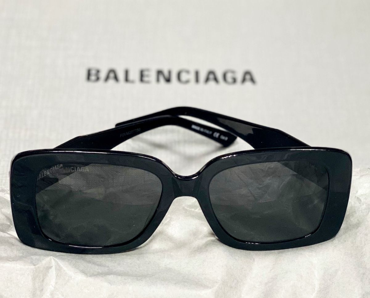 Очки Balenciaga цена 9 393 руб