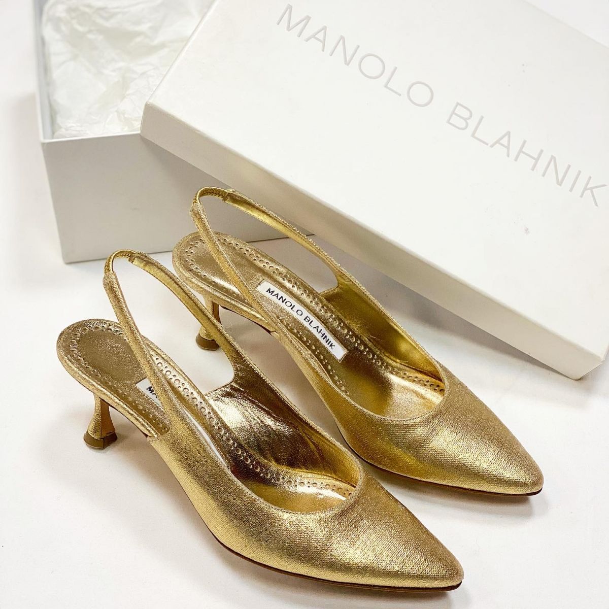 Туфли Manolo Blahnik размер 36.5 цена 15 385 руб 