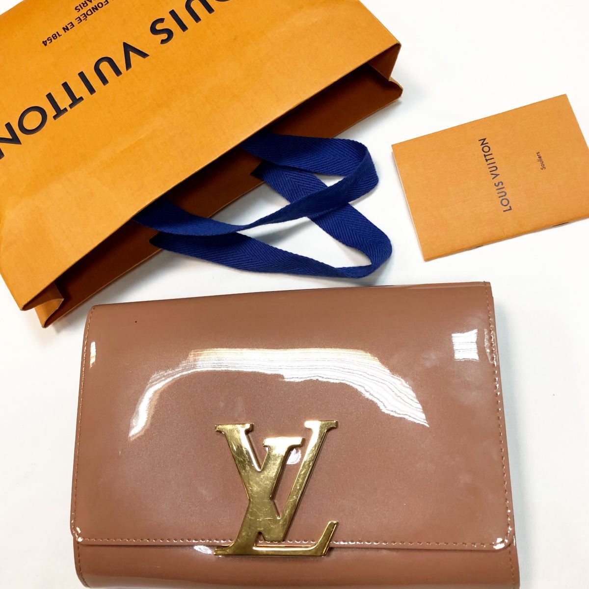 Клатч Louis Vuitton цена 46 155 руб