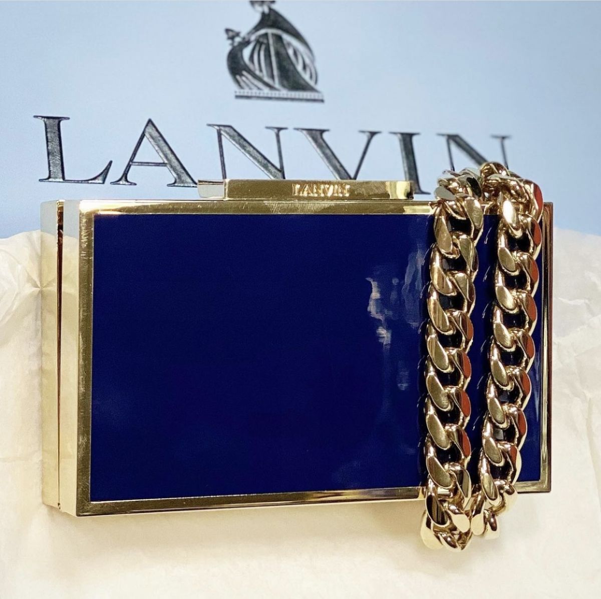 Клатч Lanvin цена 15 385 руб 