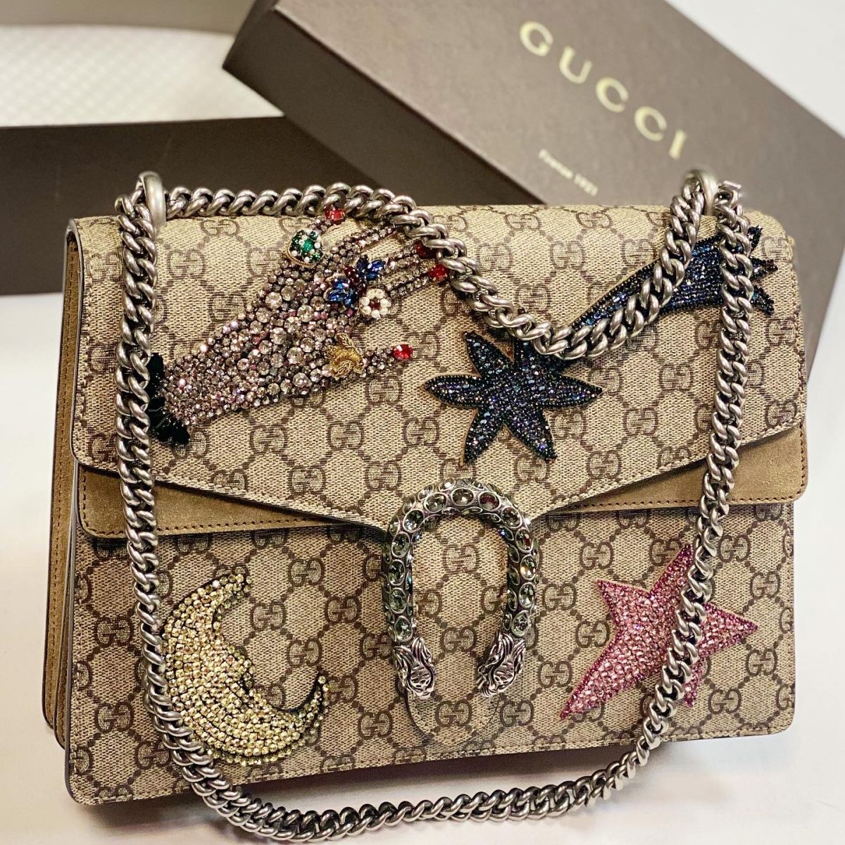 Сумка / камни / Gucci размер 30/20 цена 76 925 руб 