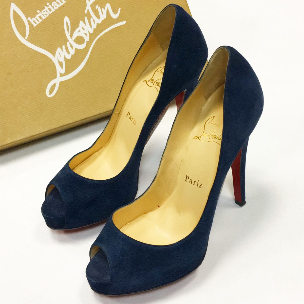 Туфли LOUBOUTIN  размер 38 цена 7 693 руб