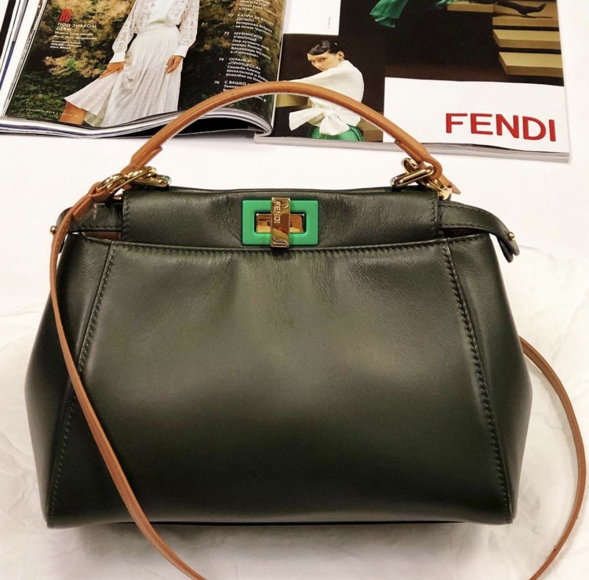 Сумка Fendi размер 23*17 цена 46 155 руб