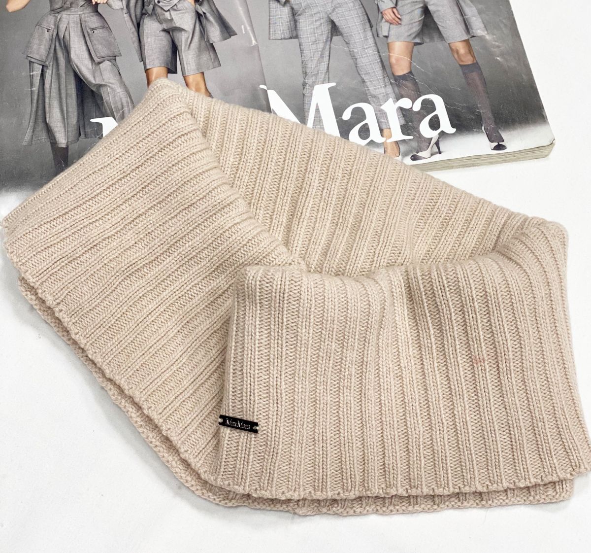 Хомут Max Mara цена 4 616 руб 