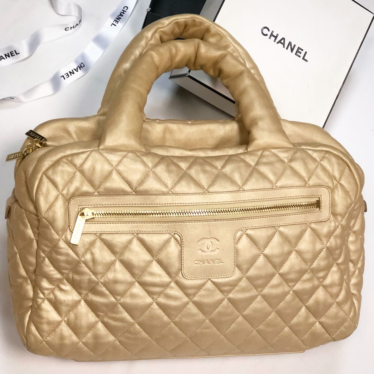 Сумка Chanel  размер 40/25 цена 76 925 руб 