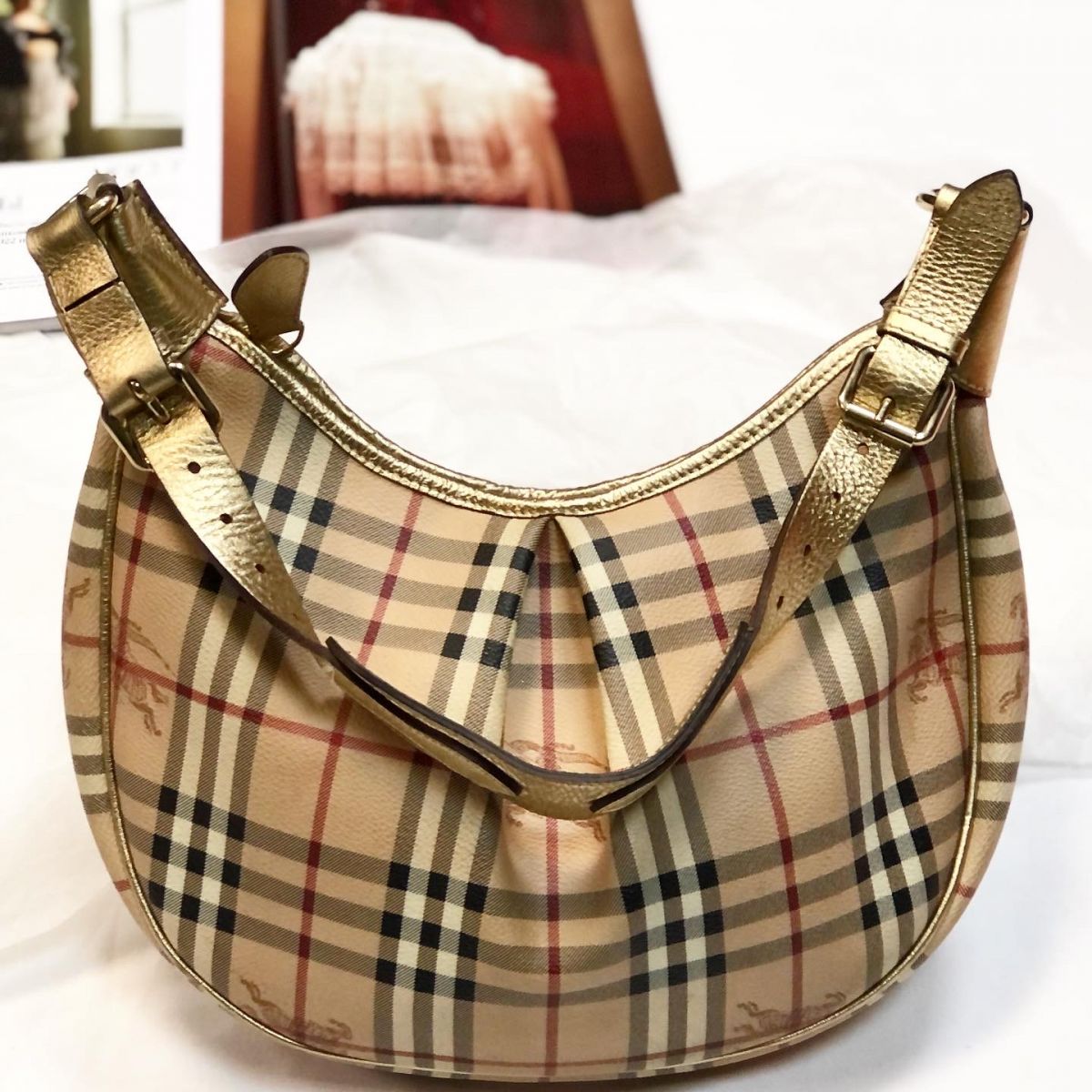 Сумка Burberry размер 30/34/20 цена 12 308 руб 