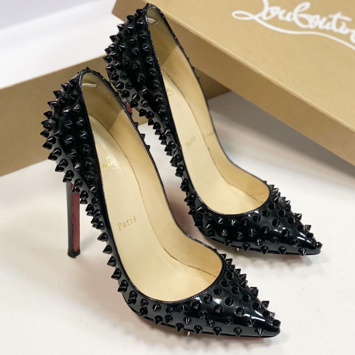 Туфли Louboutin размер 36 цена 15 385 руб 